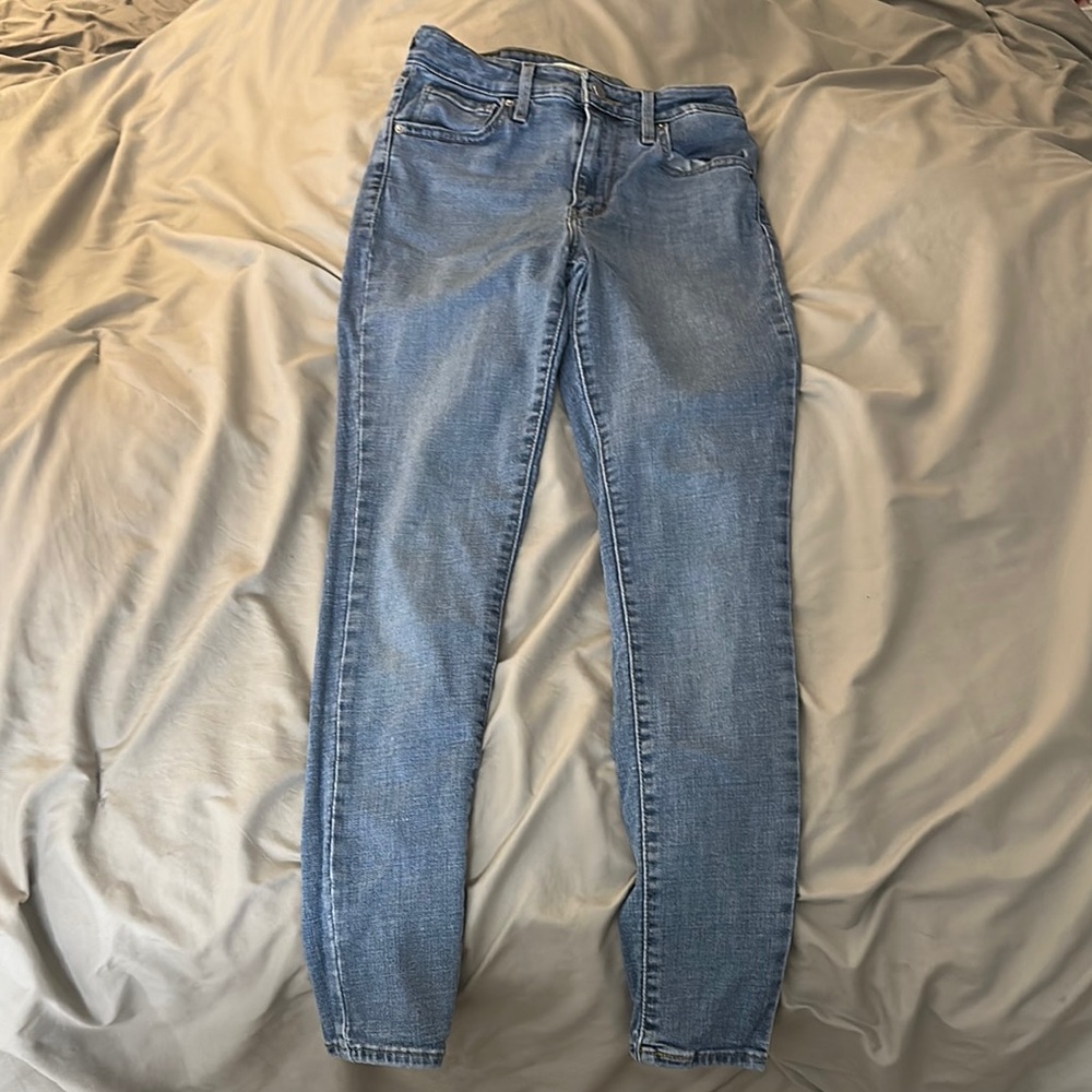 High rise skinny jeans- Levi’s/ 721’s